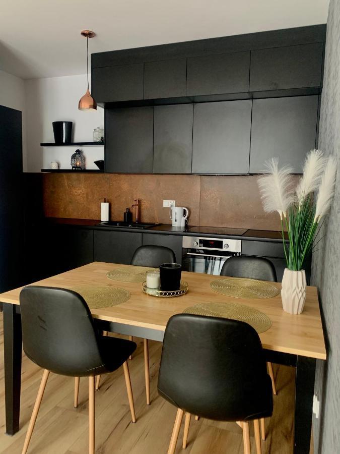 Apartament Drewnowska Przy Manufakturze Łódź Buitenkant foto