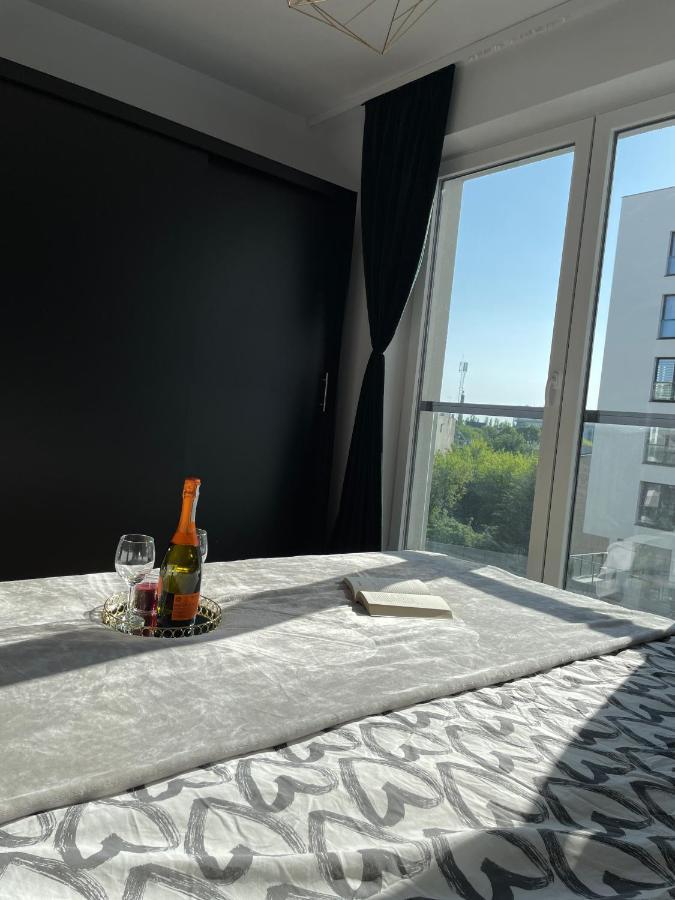 Apartament Drewnowska Przy Manufakturze Łódź Buitenkant foto